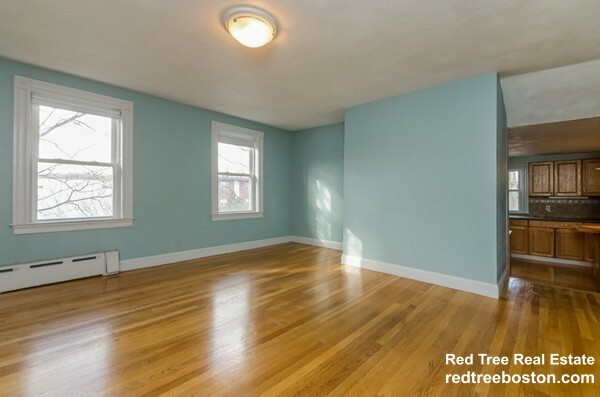 3 bed, 1 bath apartment for rent at 123 Fanueil St Unit 2, Brighton — photo 5 of 20