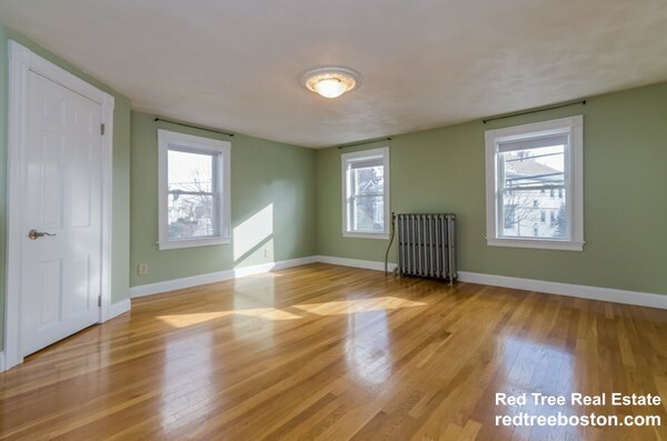 3 bed, 1 bath apartment for rent at 123 Fanueil St Unit 2, Brighton — photo 16 of 20