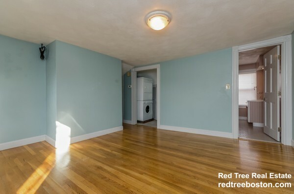 3 bed, 1 bath apartment for rent at 123 Fanueil St Unit 2, Brighton — photo 17 of 20
