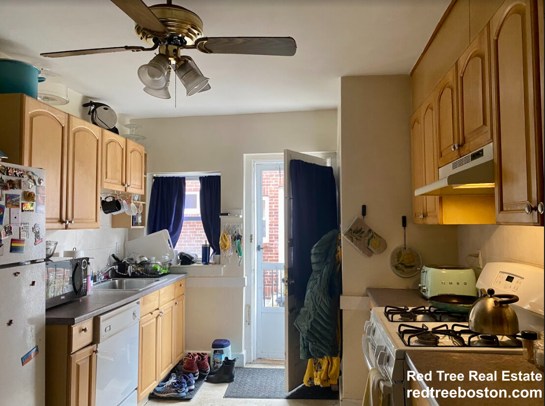 2 bed, 1 bath apartment for rent at 24 Brock St Unit 1, Brighton — photo 3 of 10