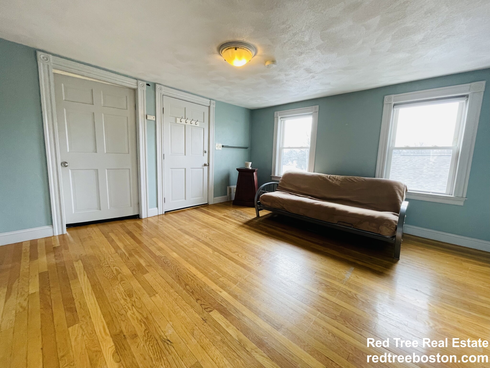 3 bed, 1 bath apartment for rent at 123 Fanueil St Unit 2, Brighton — photo 16 of 19