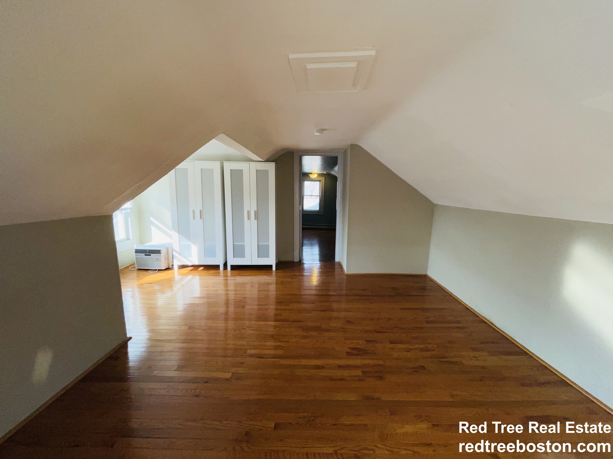3 bed, 1 bath apartment for rent at 123 Fanueil St Unit 2, Brighton — photo 14 of 19