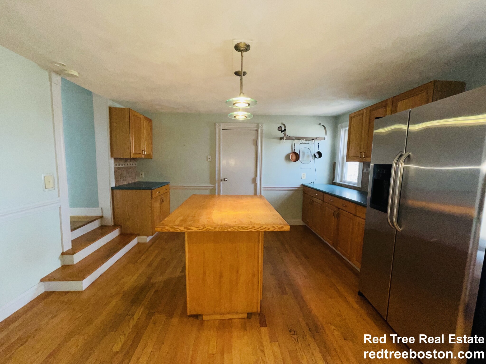 3 bed, 1 bath apartment for rent at 123 Fanueil St Unit 2, Brighton — photo 3 of 19