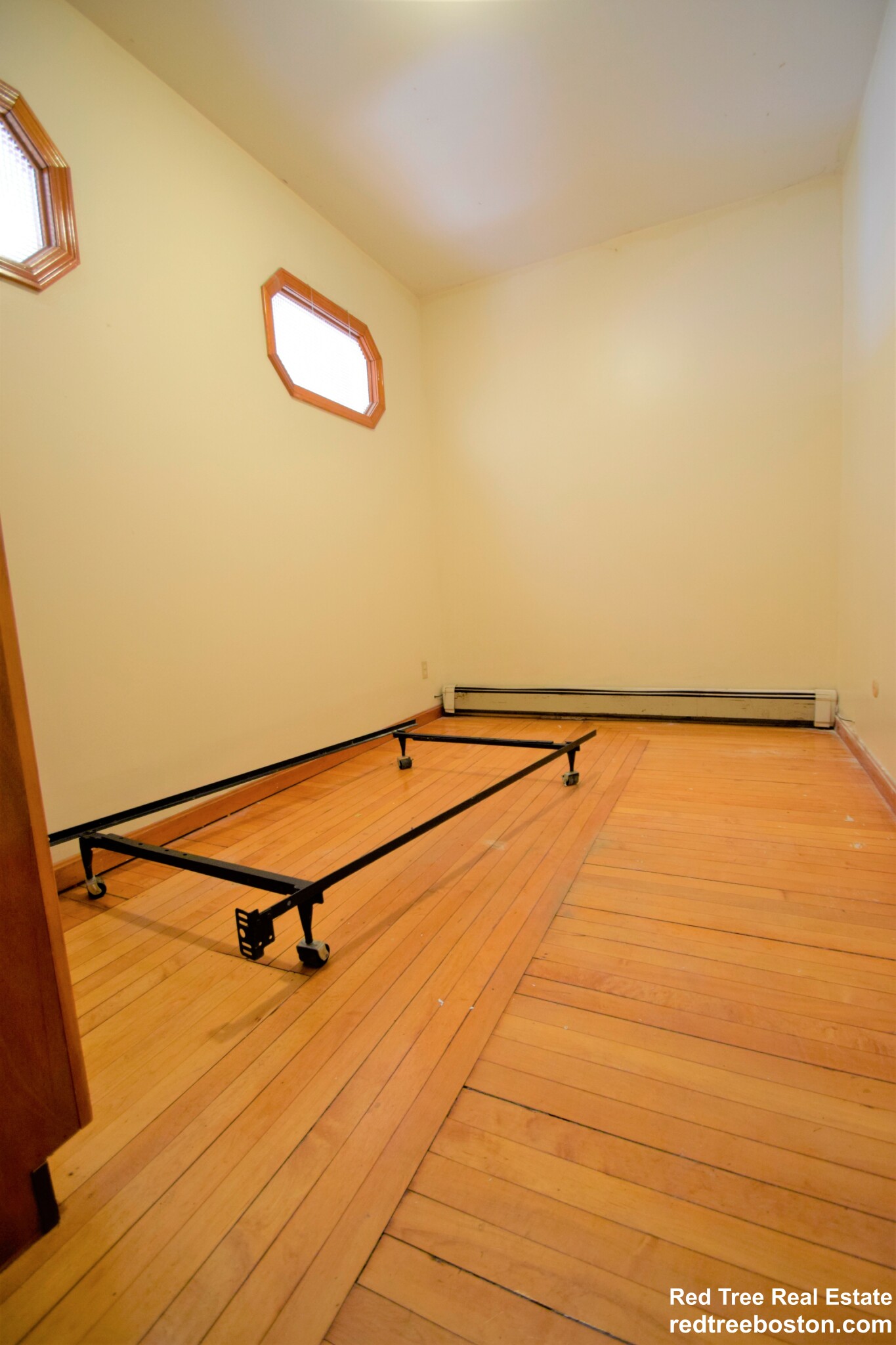 3 bed, 2 bath apartment for rent at 1753 Commonwealth Ave Unit 1, Brighton — photo 5 of 18