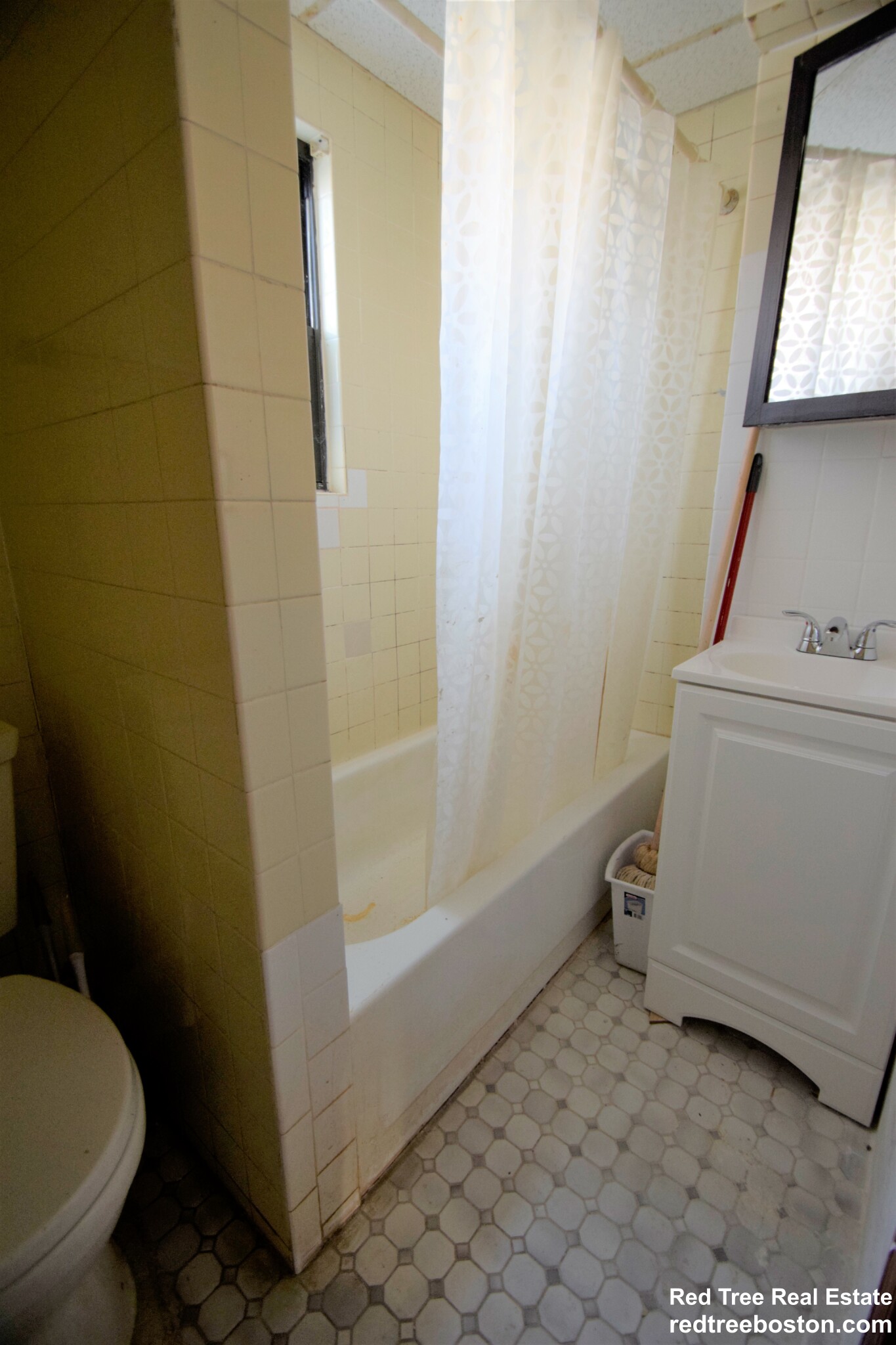 3 bed, 2 bath apartment for rent at 1753 Commonwealth Ave Unit 1, Brighton — photo 17 of 18