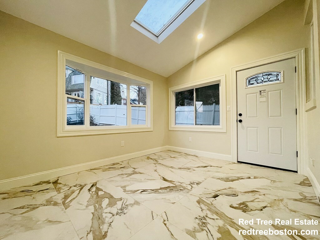 5 bed, 4+ bath apartment for rent at 28 Wolcott Rd Unit 0, Chestnut Hill — photo 17 of 39