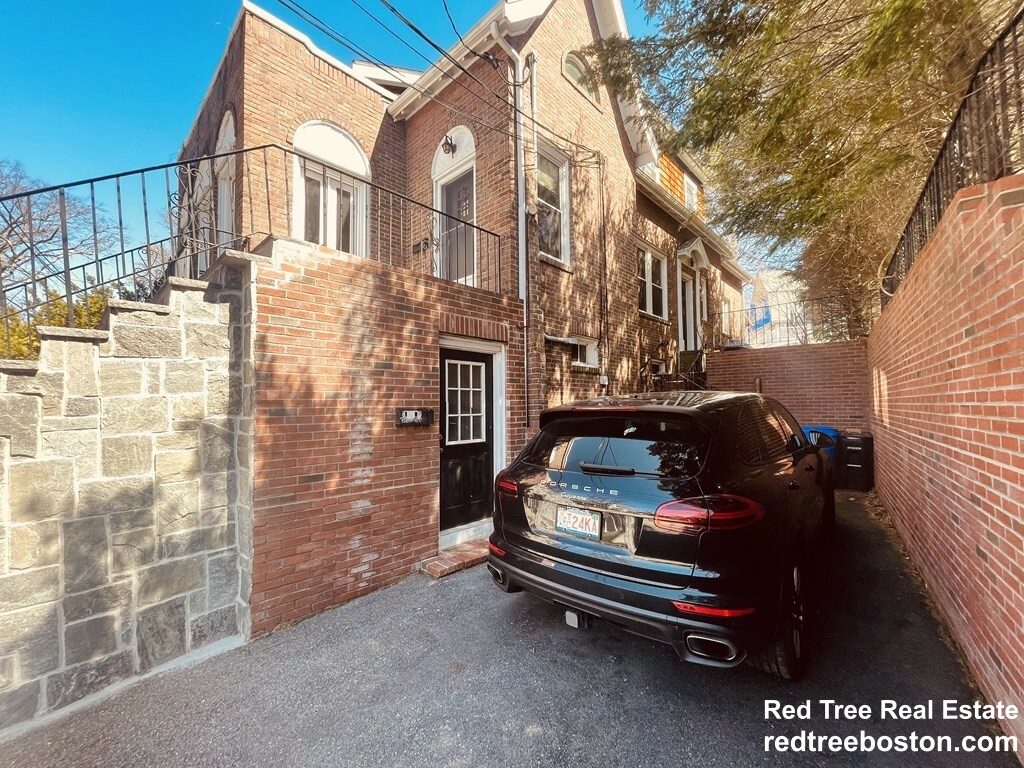 5 bed, 4+ bath apartment for rent at 28 Wolcott Rd Unit 0, Chestnut Hill — photo 39 of 39