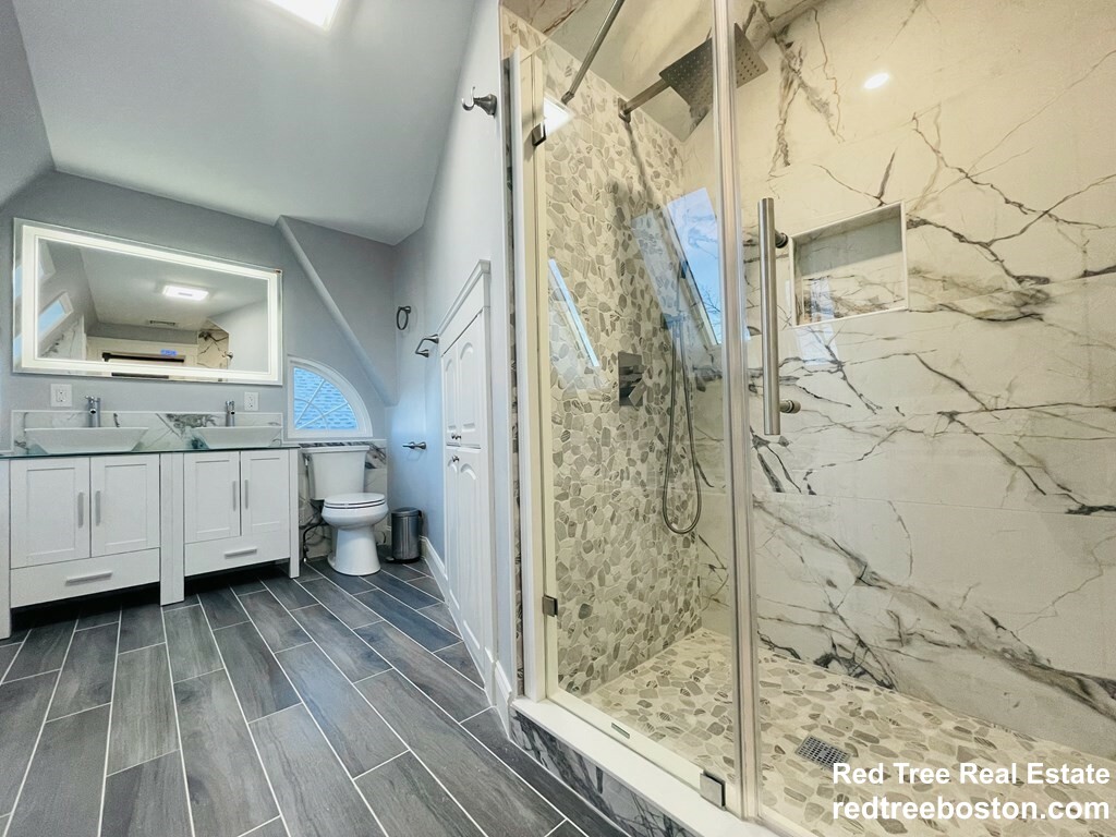 5 bed, 4+ bath apartment for rent at 28 Wolcott Rd Unit 0, Chestnut Hill — photo 21 of 39