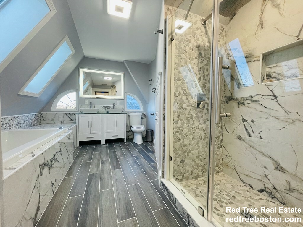 5 bed, 4+ bath apartment for rent at 28 Wolcott Rd Unit 0, Chestnut Hill — photo 22 of 39