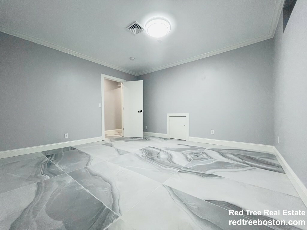 5 bed, 4+ bath apartment for rent at 28 Wolcott Rd Unit 0, Chestnut Hill — photo 27 of 39