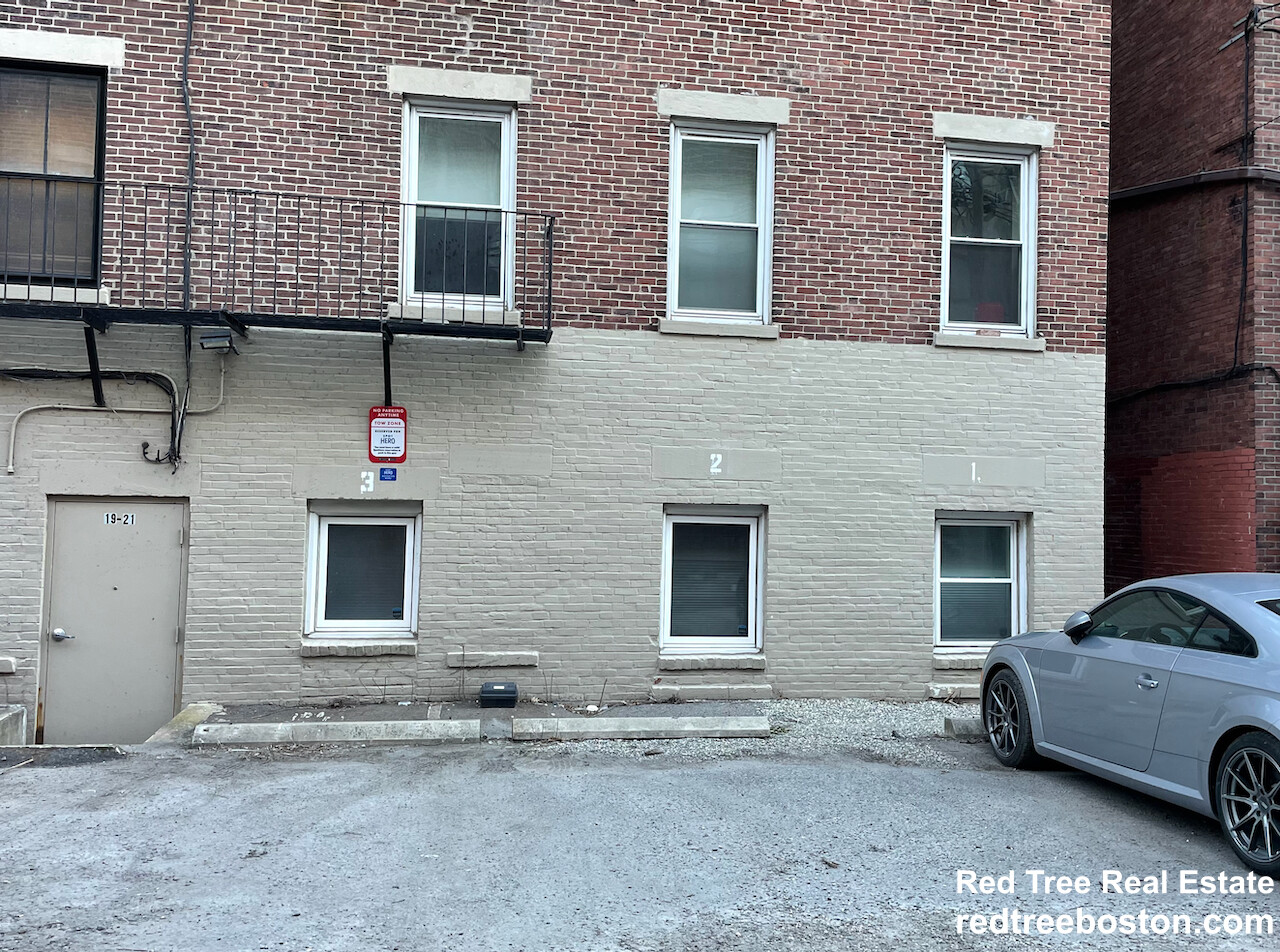 21 Aberdeen St, Fenway