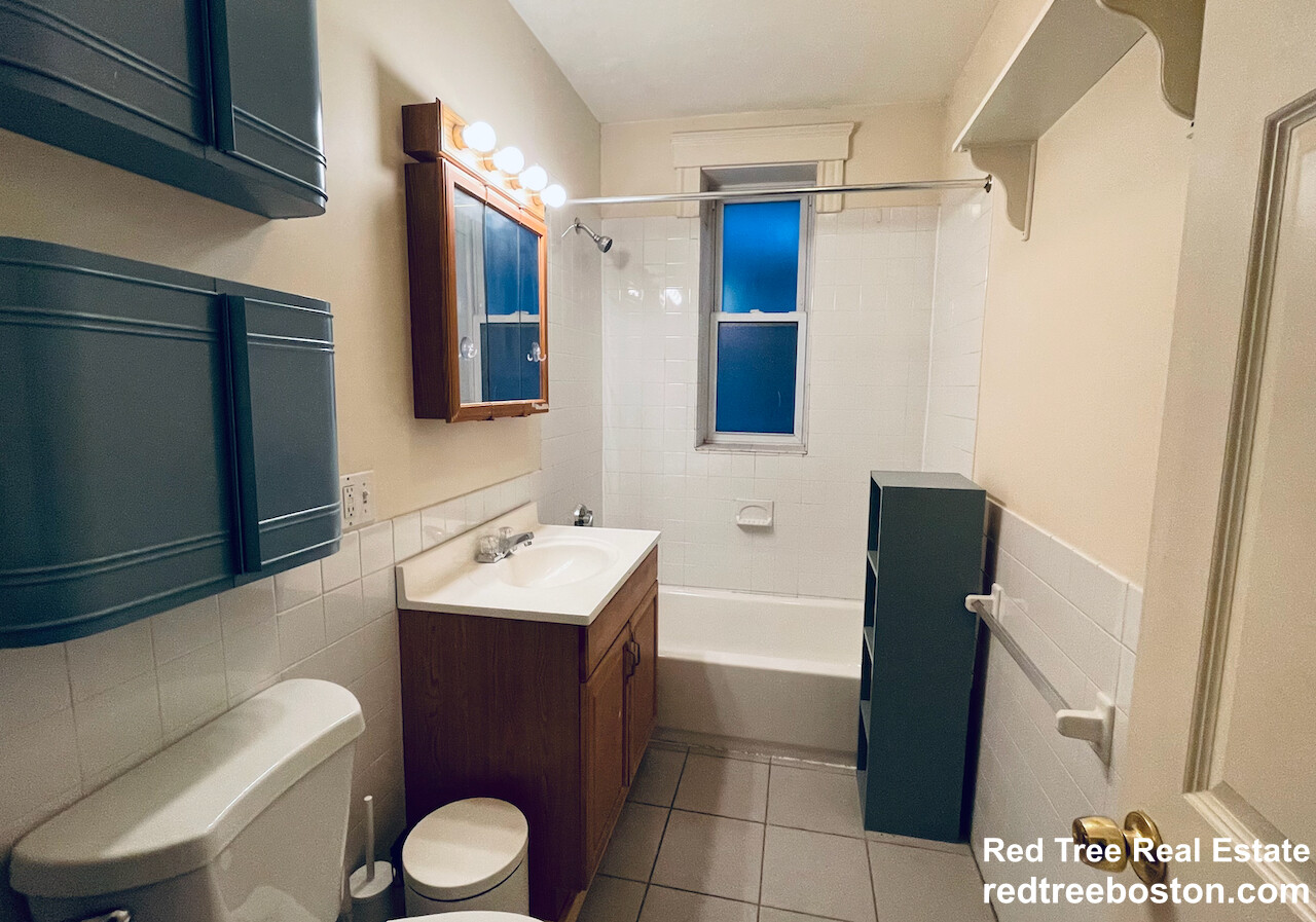 21 Aberdeen St, Fenway