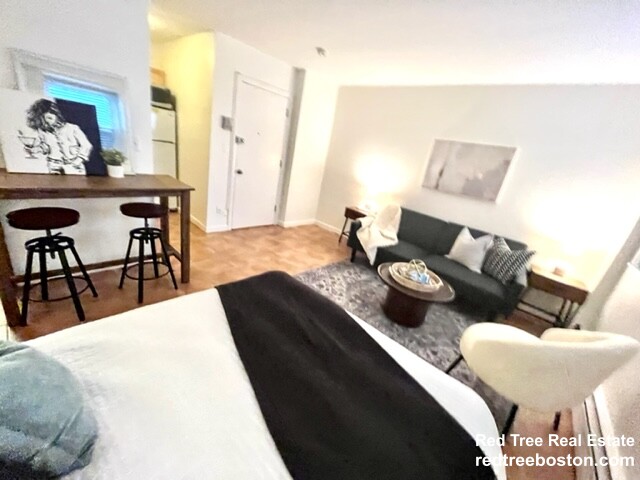 1800 Massachusetts Ave, Neighborhood Nine