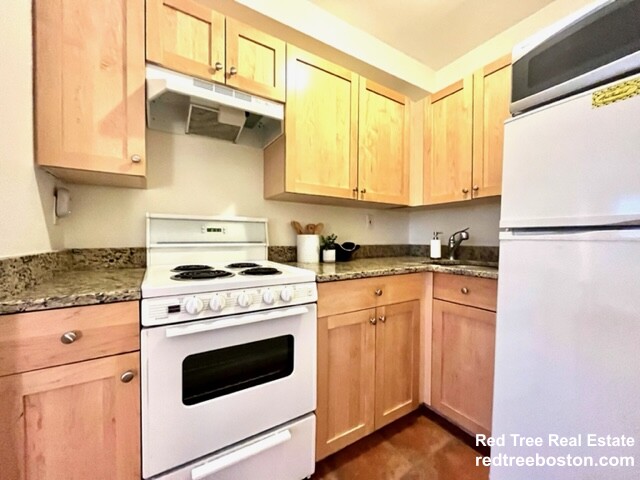 1800 Massachusetts Ave, Neighborhood Nine