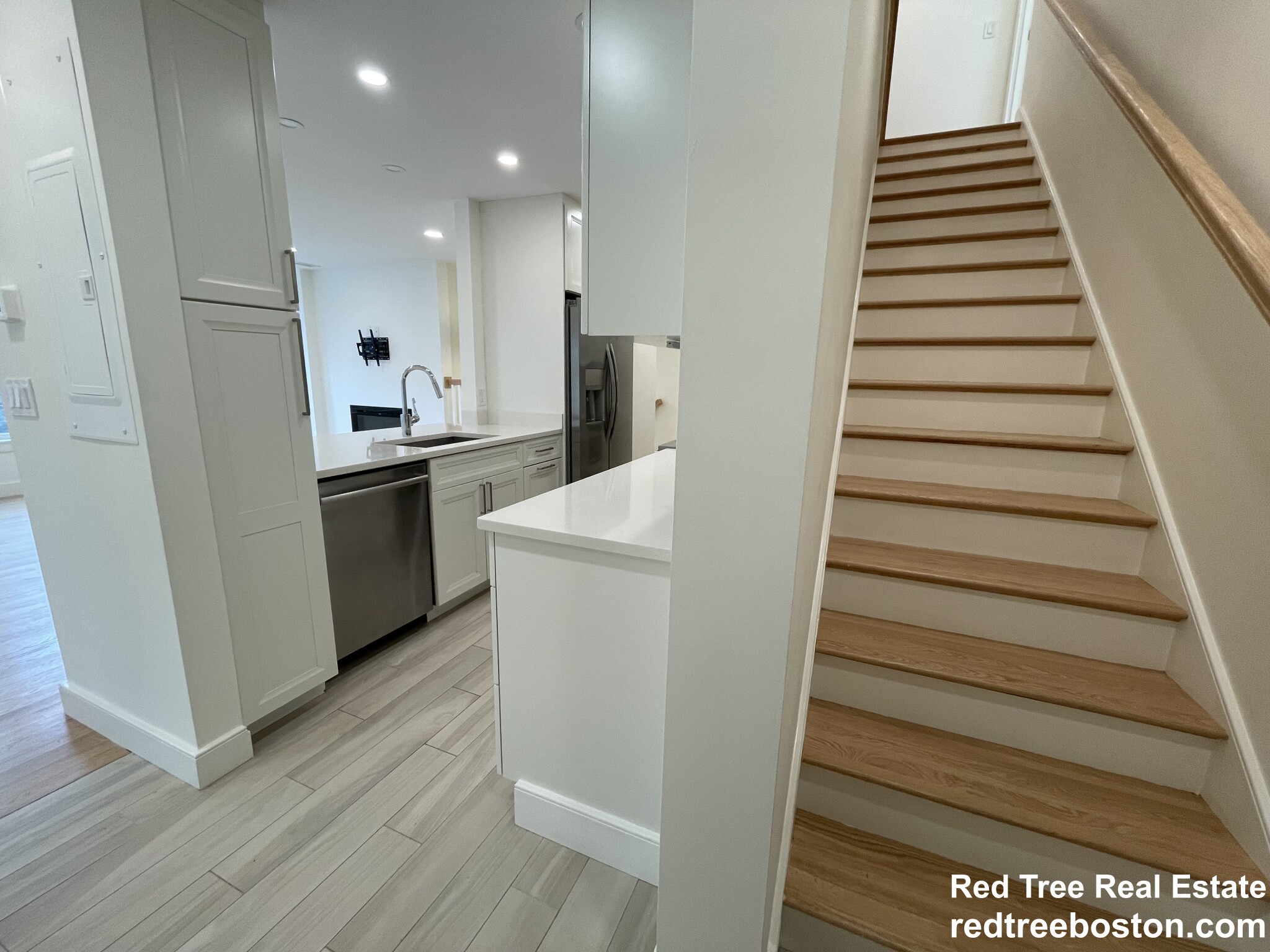 3 bed, 2.5 bath apartment for rent at 284 Sidney St, Cambridgeport — photo 16 of 26