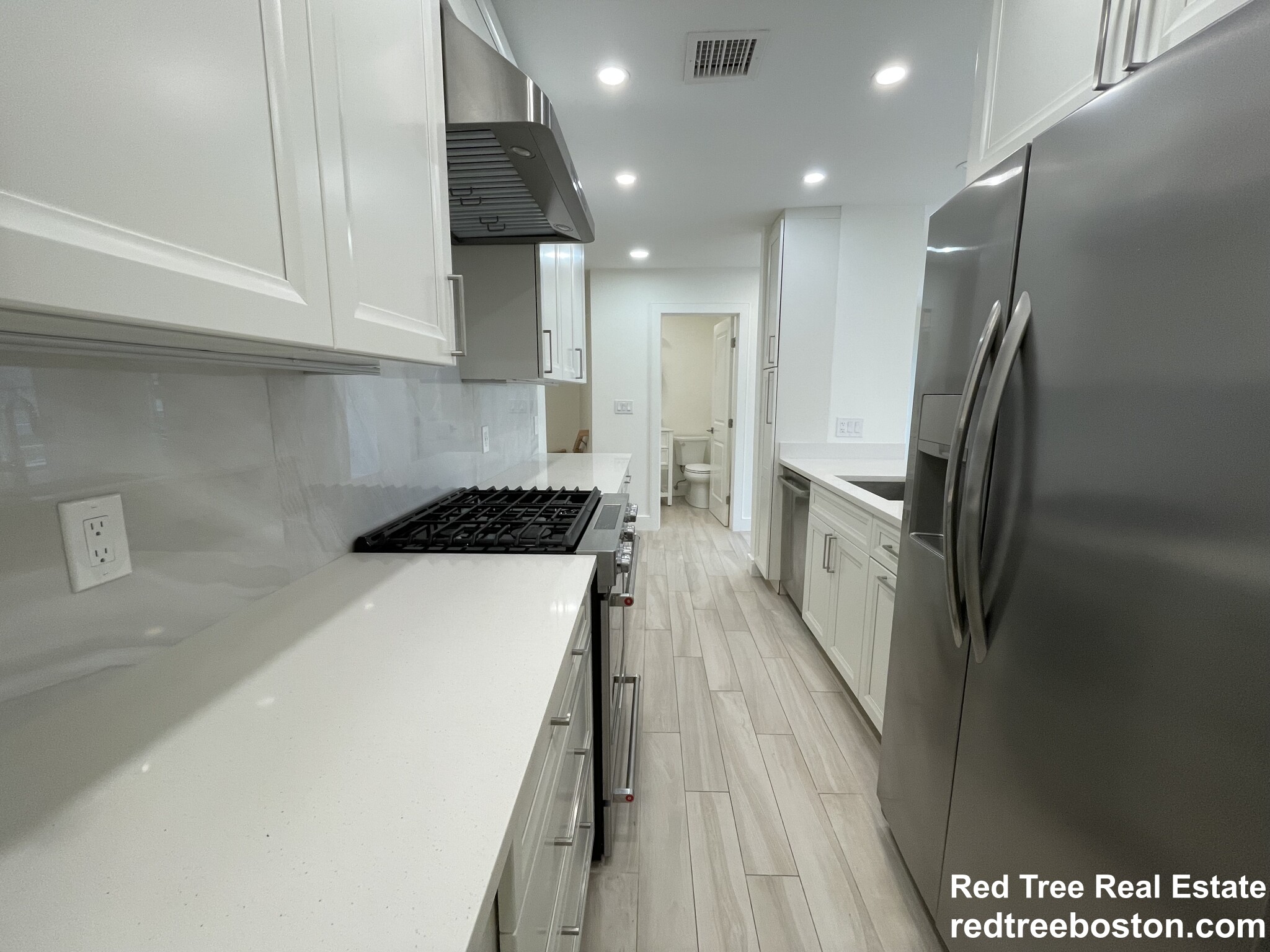 3 bed, 2.5 bath apartment for rent at 284 Sidney St, Cambridgeport — photo 4 of 26