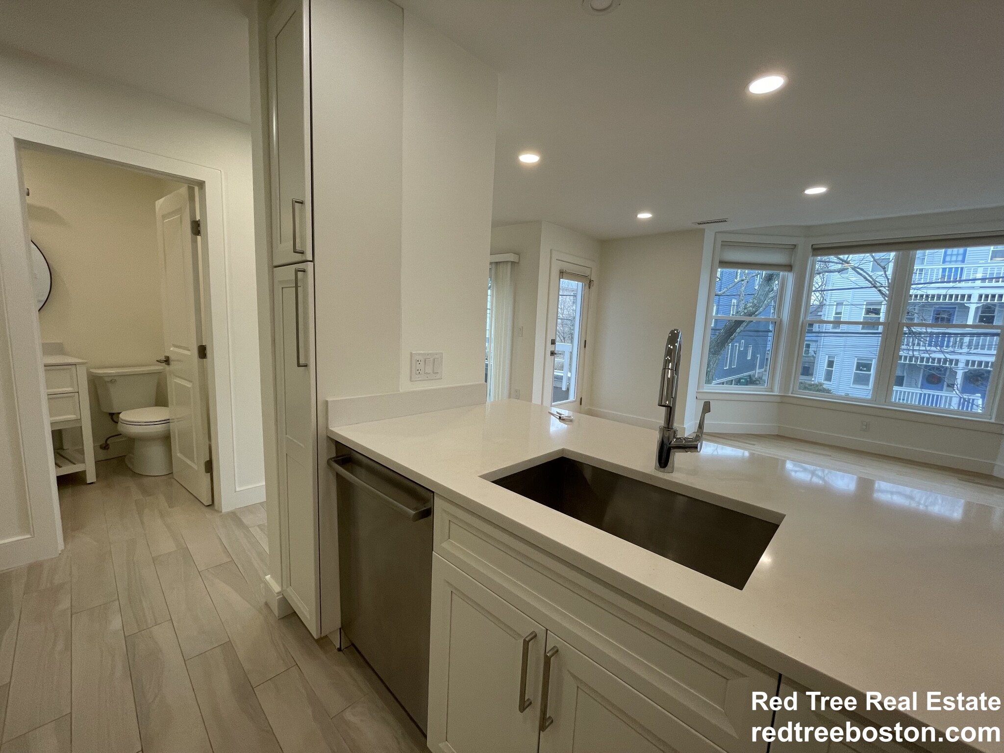 3 bed, 2.5 bath apartment for rent at 284 Sidney St, Cambridgeport — photo 7 of 26