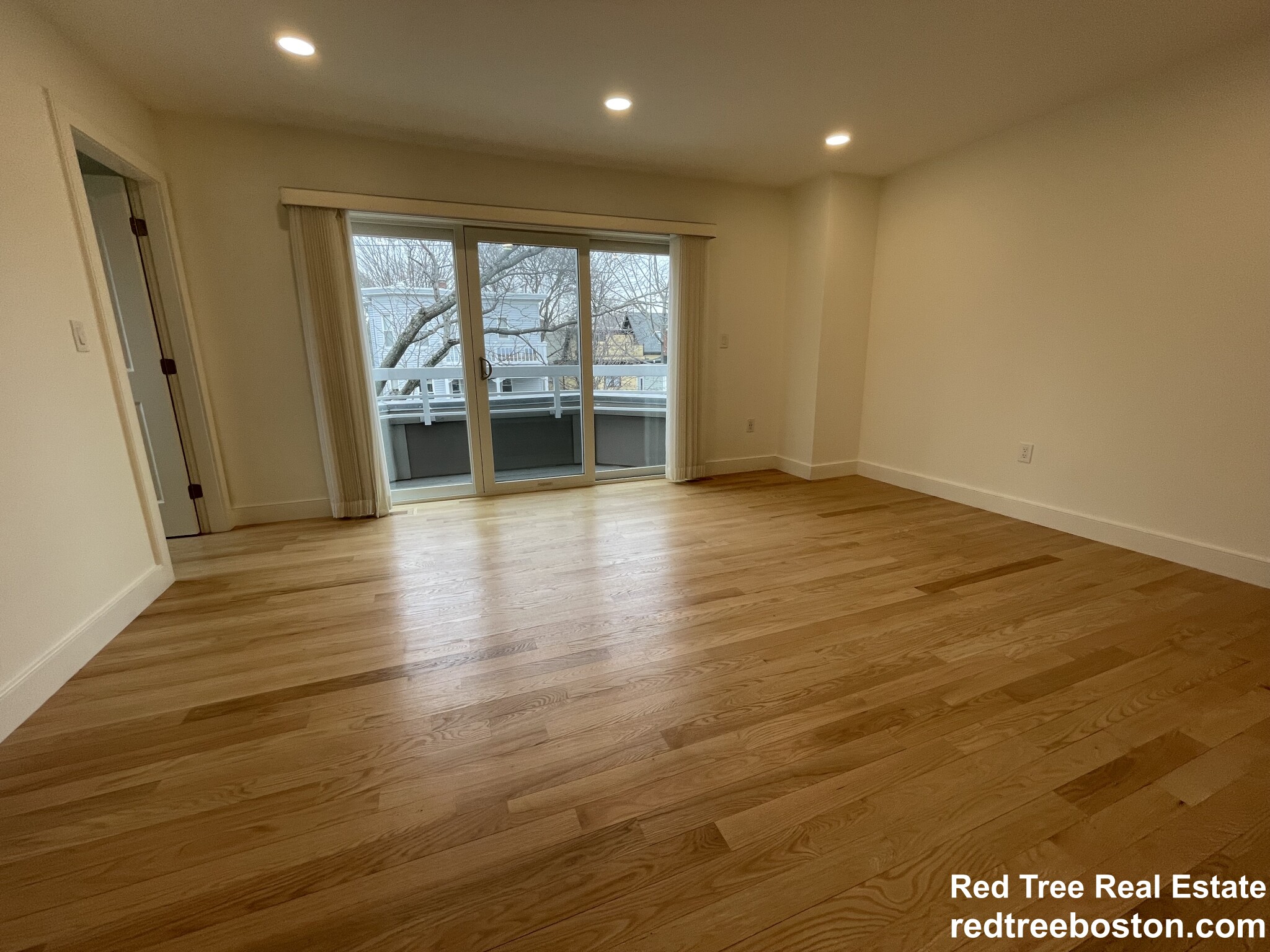 3 bed, 2.5 bath apartment for rent at 284 Sidney St, Cambridgeport — photo 22 of 26