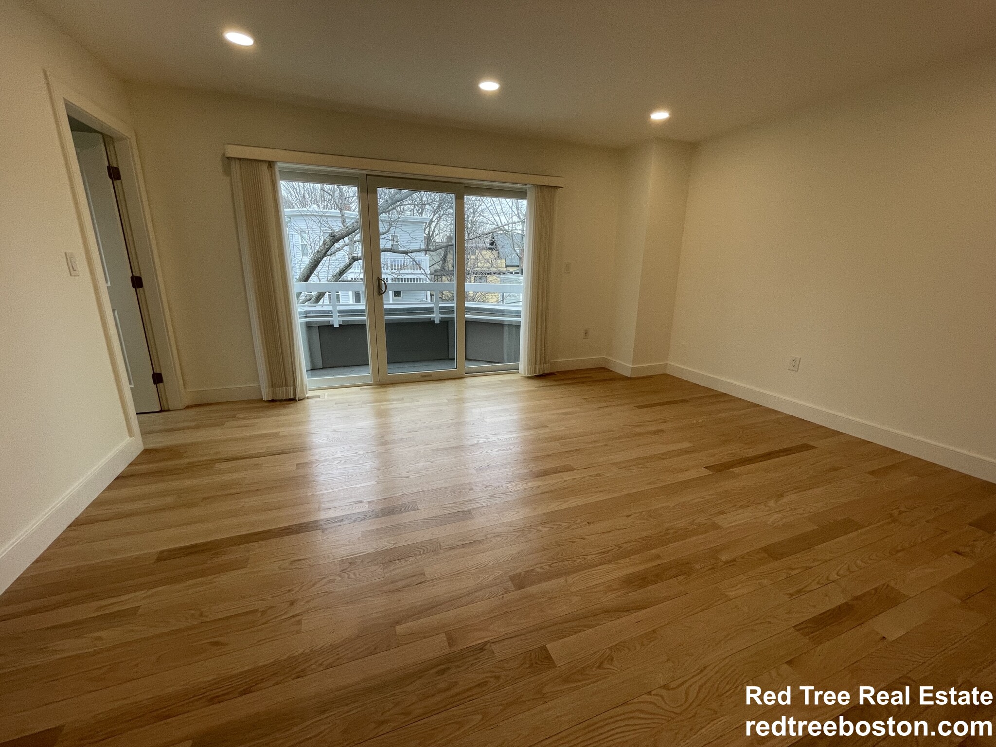 3 bed, 2.5 bath apartment for rent at 284 Sidney St, Cambridgeport — photo 23 of 26