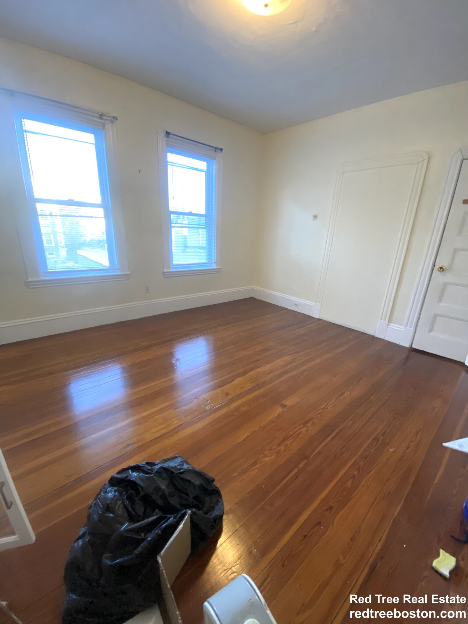 3 bed, 1 bath apartment for rent at 539 Washington St Unit 2, Brighton — photo 4 of 12