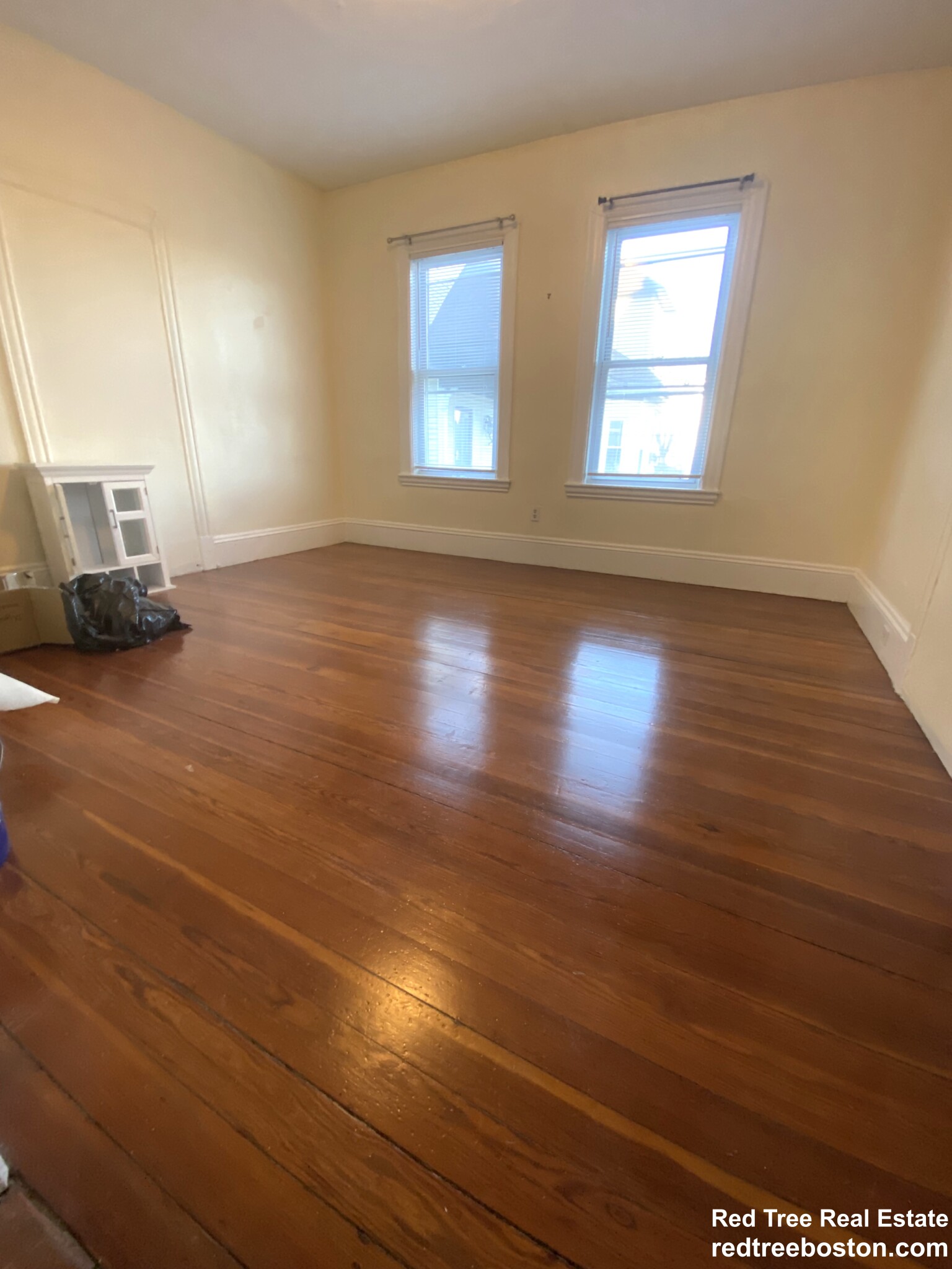 3 bed, 1 bath apartment for rent at 539 Washington St Unit 2, Brighton — photo 5 of 12