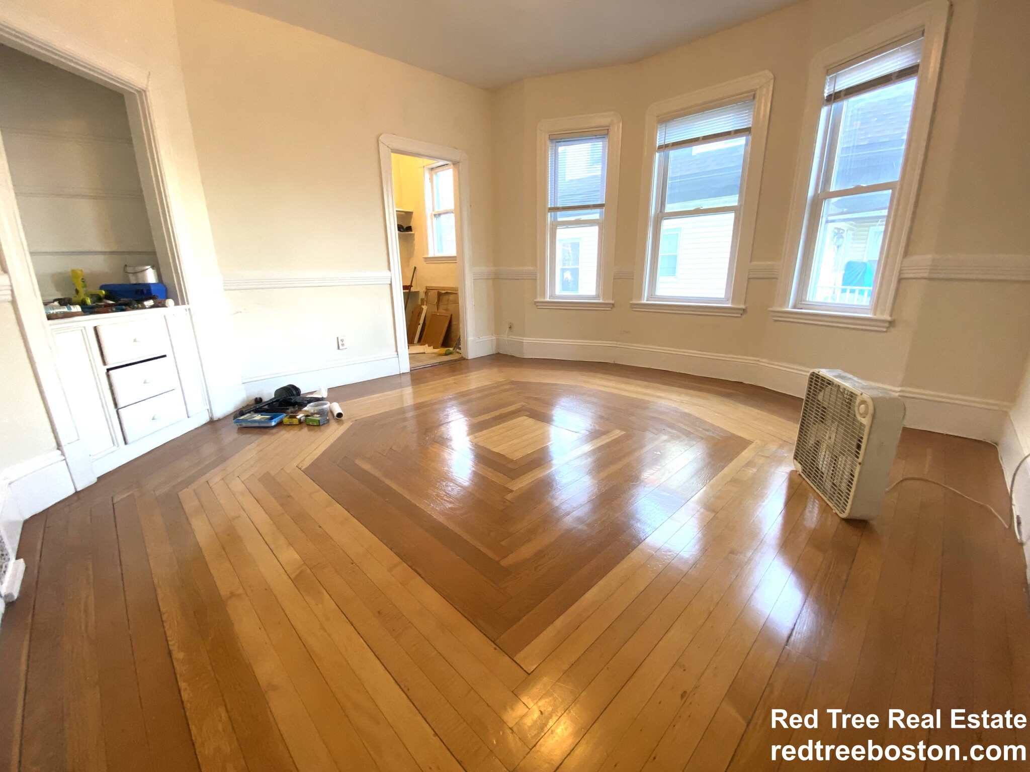 3 bed, 1 bath apartment for rent at 539 Washington St Unit 2, Brighton — photo 8 of 12