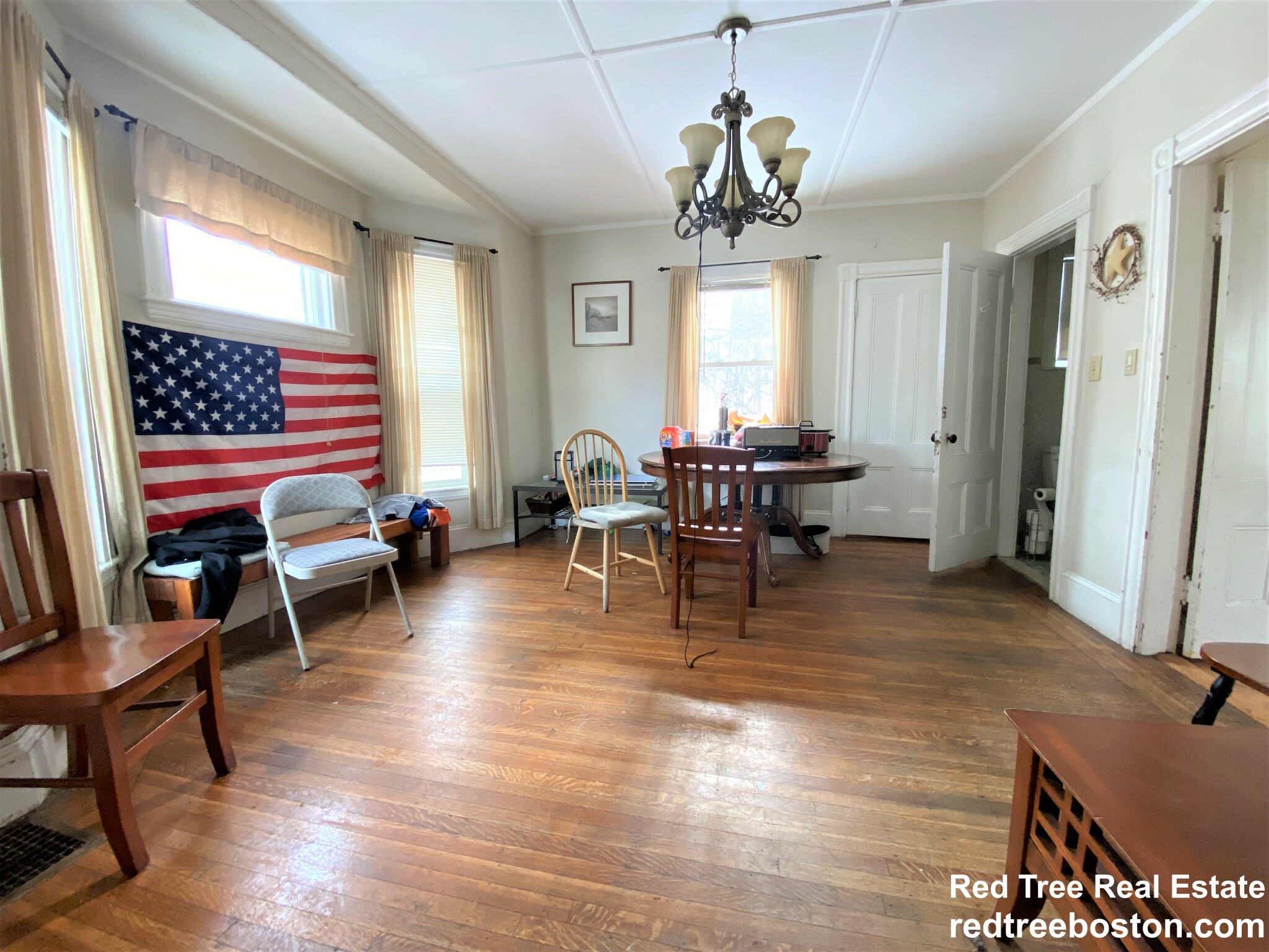 5 bed, 2 bath apartment for rent at 4 Barstow St Unit 1, Allston — photo 3 of 22