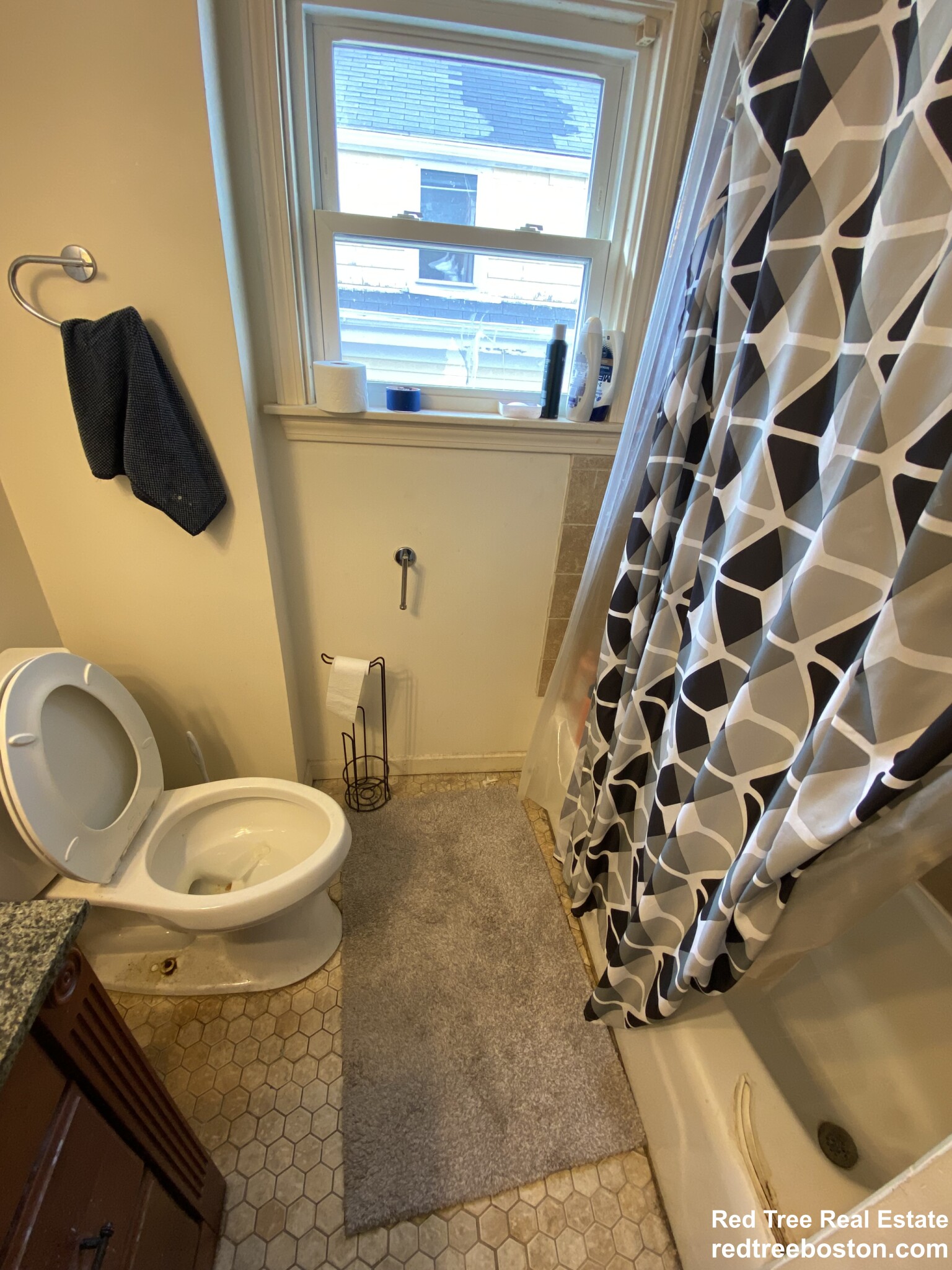 5 bed, 2 bath apartment for rent at 4 Barstow St Unit 1, Allston — photo 8 of 22