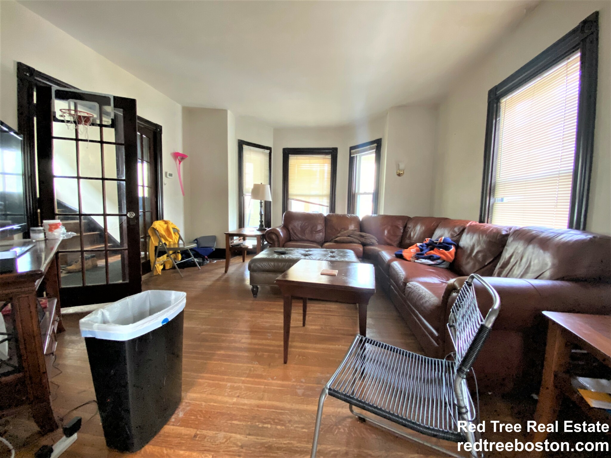 5 bed, 2 bath apartment for rent at 4 Barstow St Unit 1, Allston — photo 2 of 22