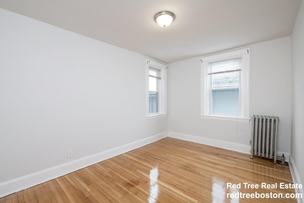 1 bed, 1 bath apartment for rent at 138 Highland Ave Unit 9, Winter Hill — photo 4 of 8