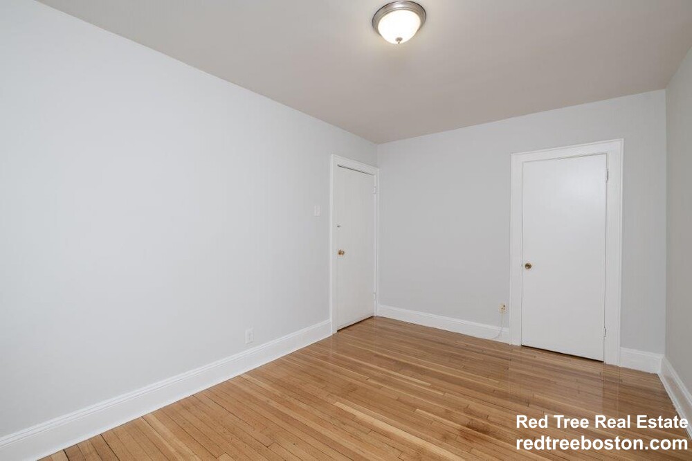 1 bed, 1 bath apartment for rent at 138 Highland Ave Unit 9, Winter Hill — photo 6 of 8