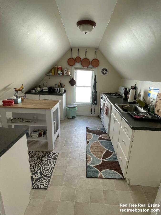 2 bed, 1 bath apartment for rent at 5 Wenham St Unit 2, Jamaica Plain — photo 19 of 26