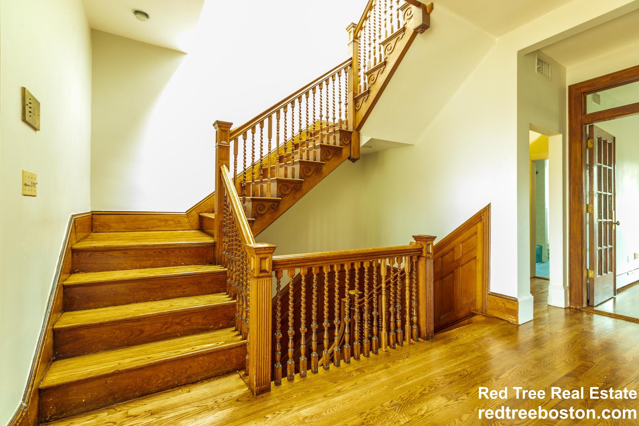 1728 Beacon St, Brookline