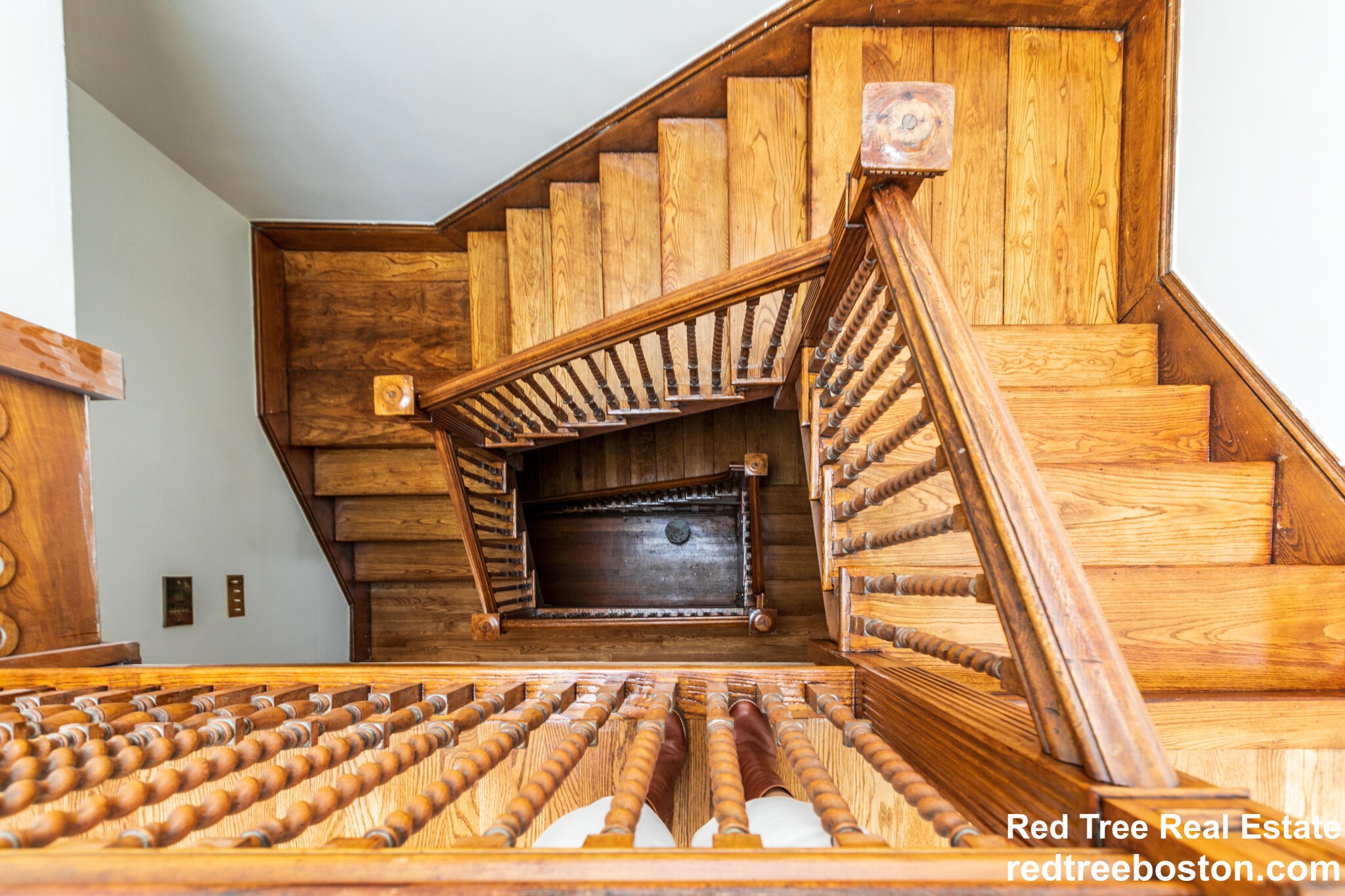 1728 Beacon St, Brookline