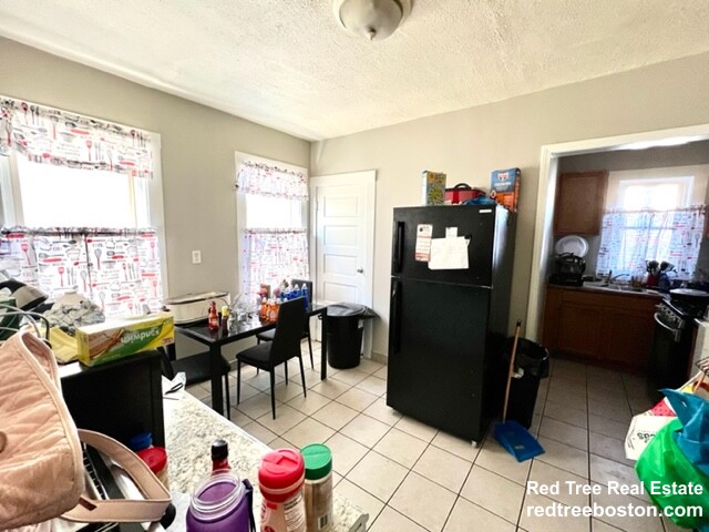 3 bed, 1 bath apartment for rent at 11 Kenberma Rd Unit 2, Dorchester — photo 3 of 7