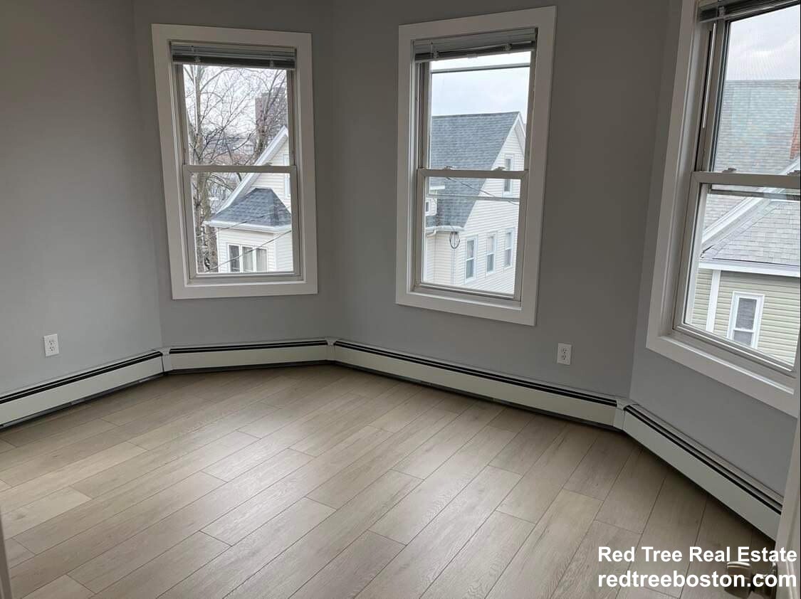 11 Pearl Ter, Somerville