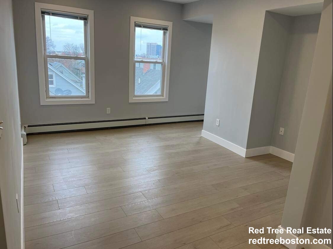 11 Pearl Ter, Somerville