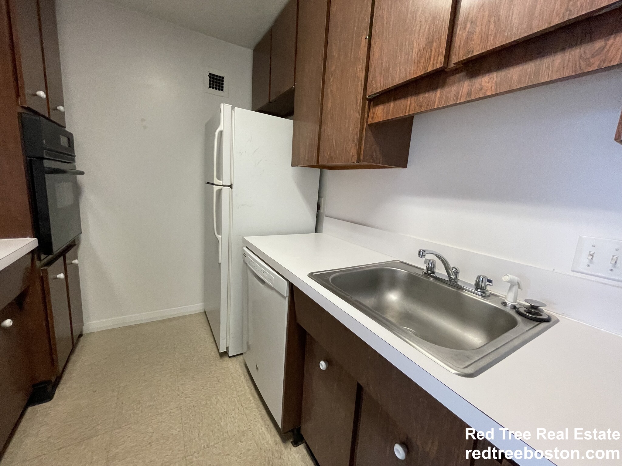 1 bed, 1 bath apartment for rent at 30 Gardner Rd Unit 3D, Brookline — photo 8 of 17