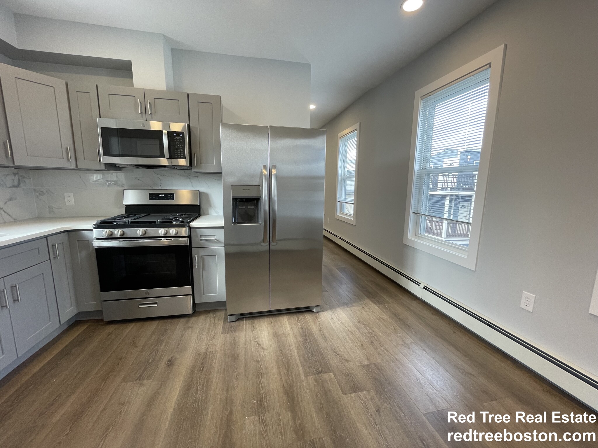 11 Pearl Ter, Somerville