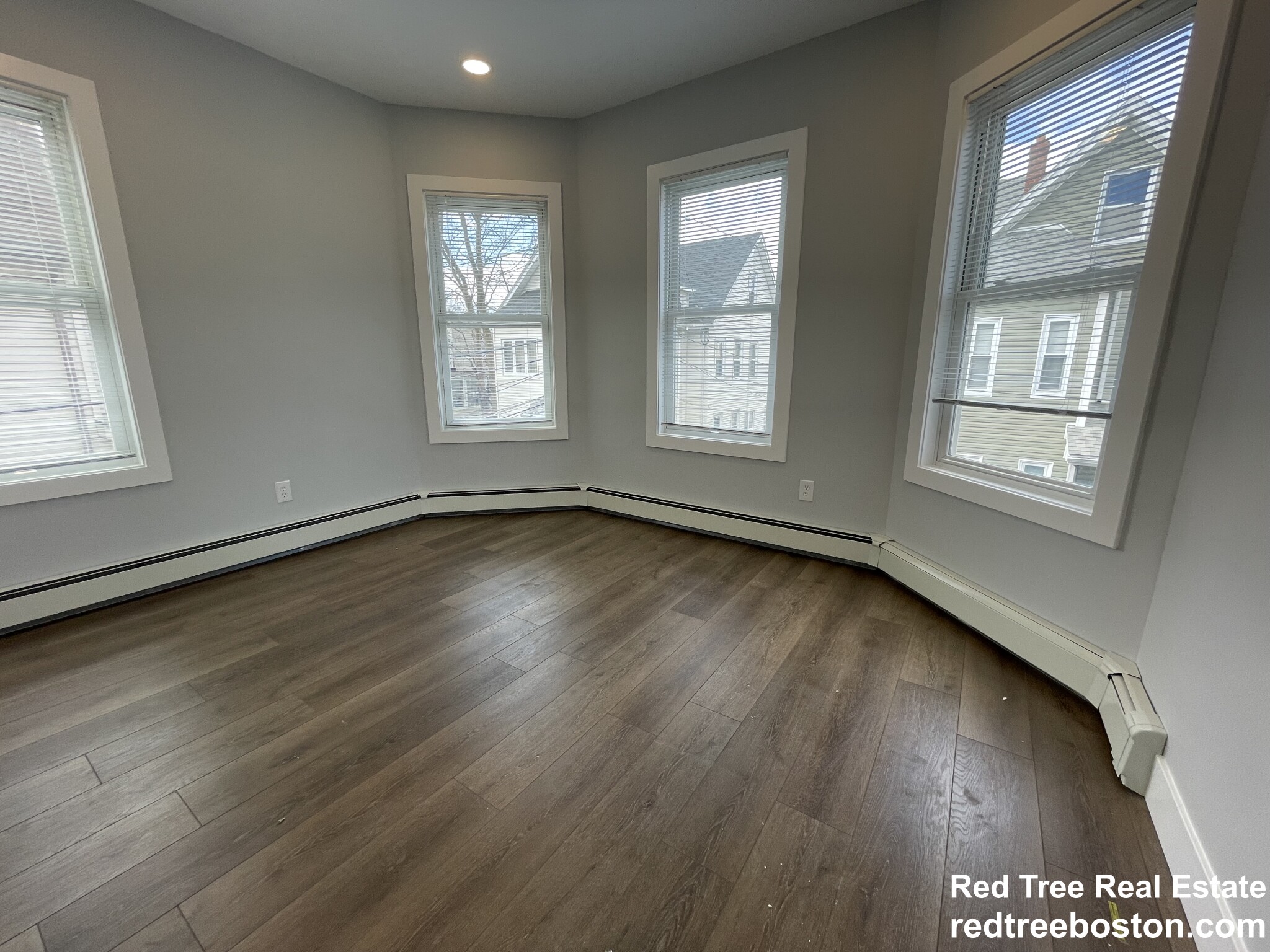 11 Pearl Ter, Somerville