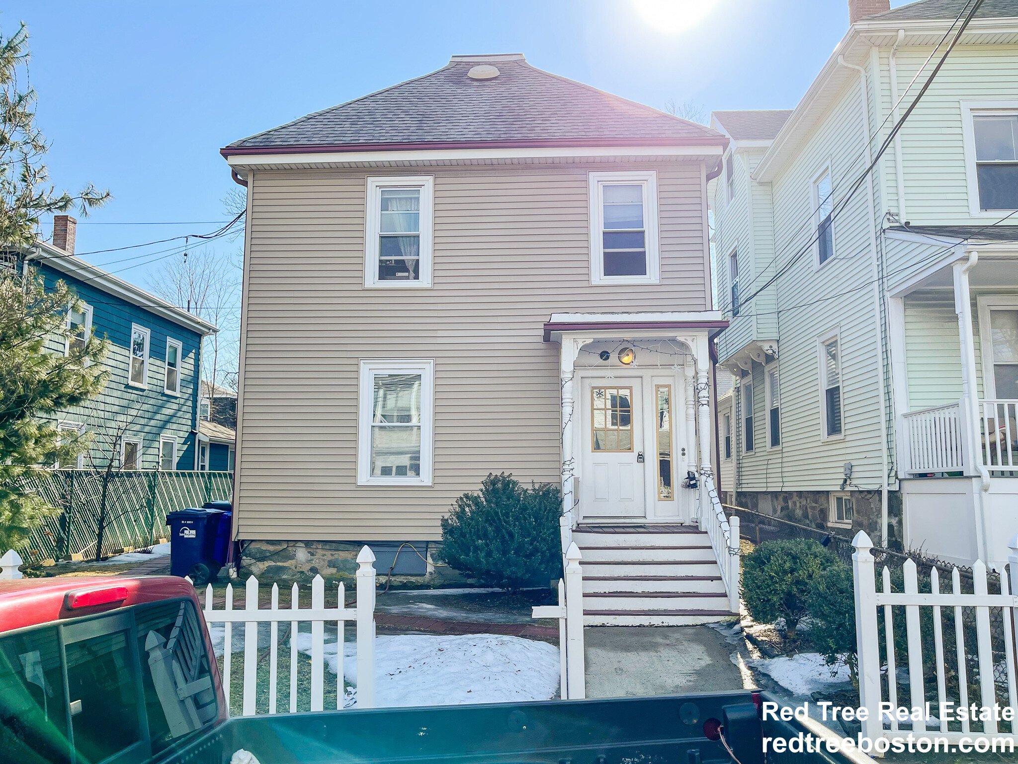 29 Pratt St, Allston