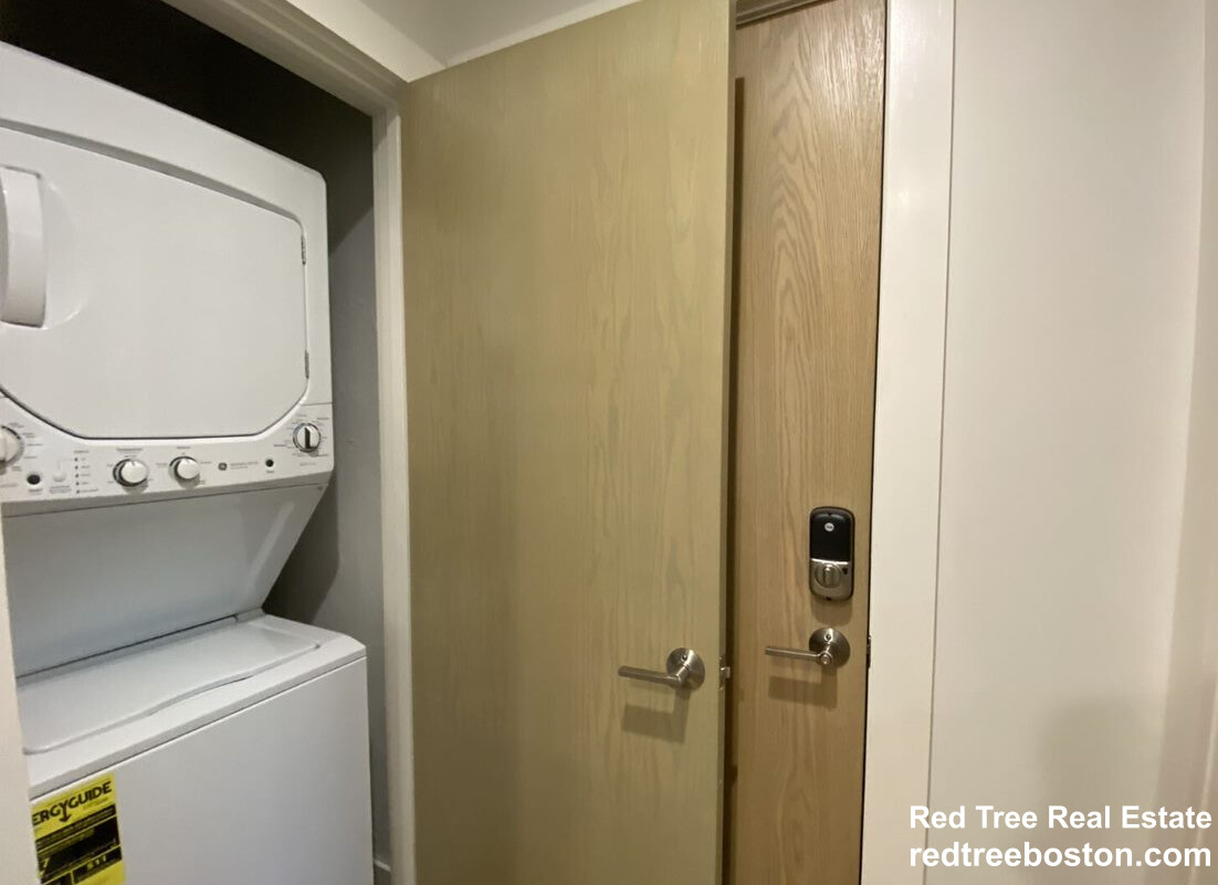 2 Belvedere Pl, Central Square