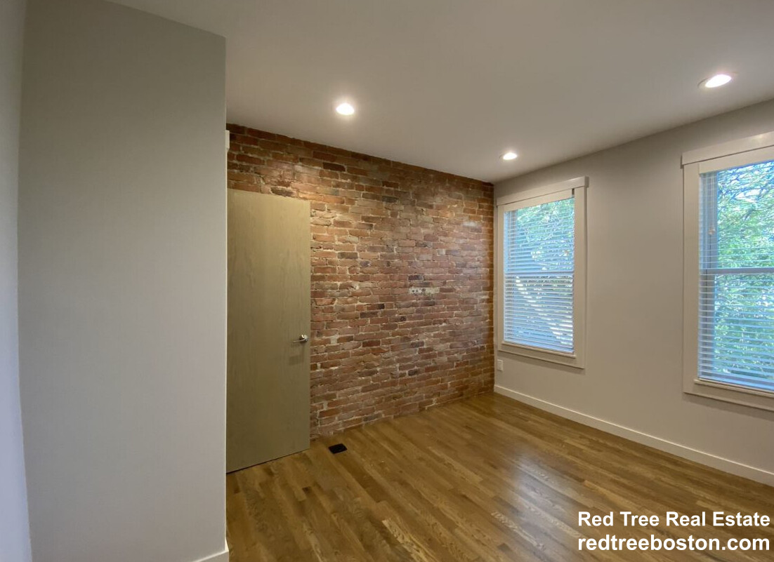 2 Belvedere Pl, Central Square