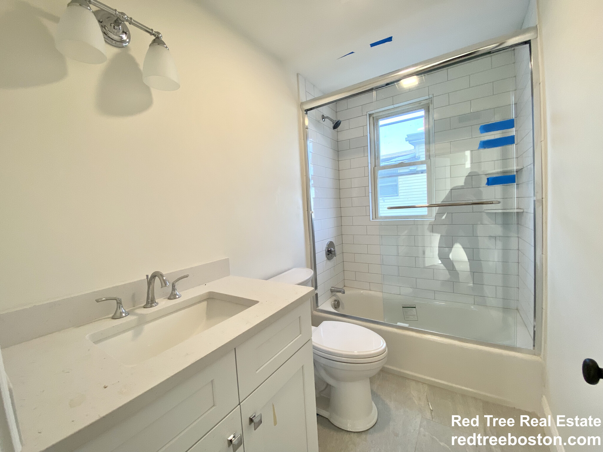 19-21 Bellevue St, Banks Square