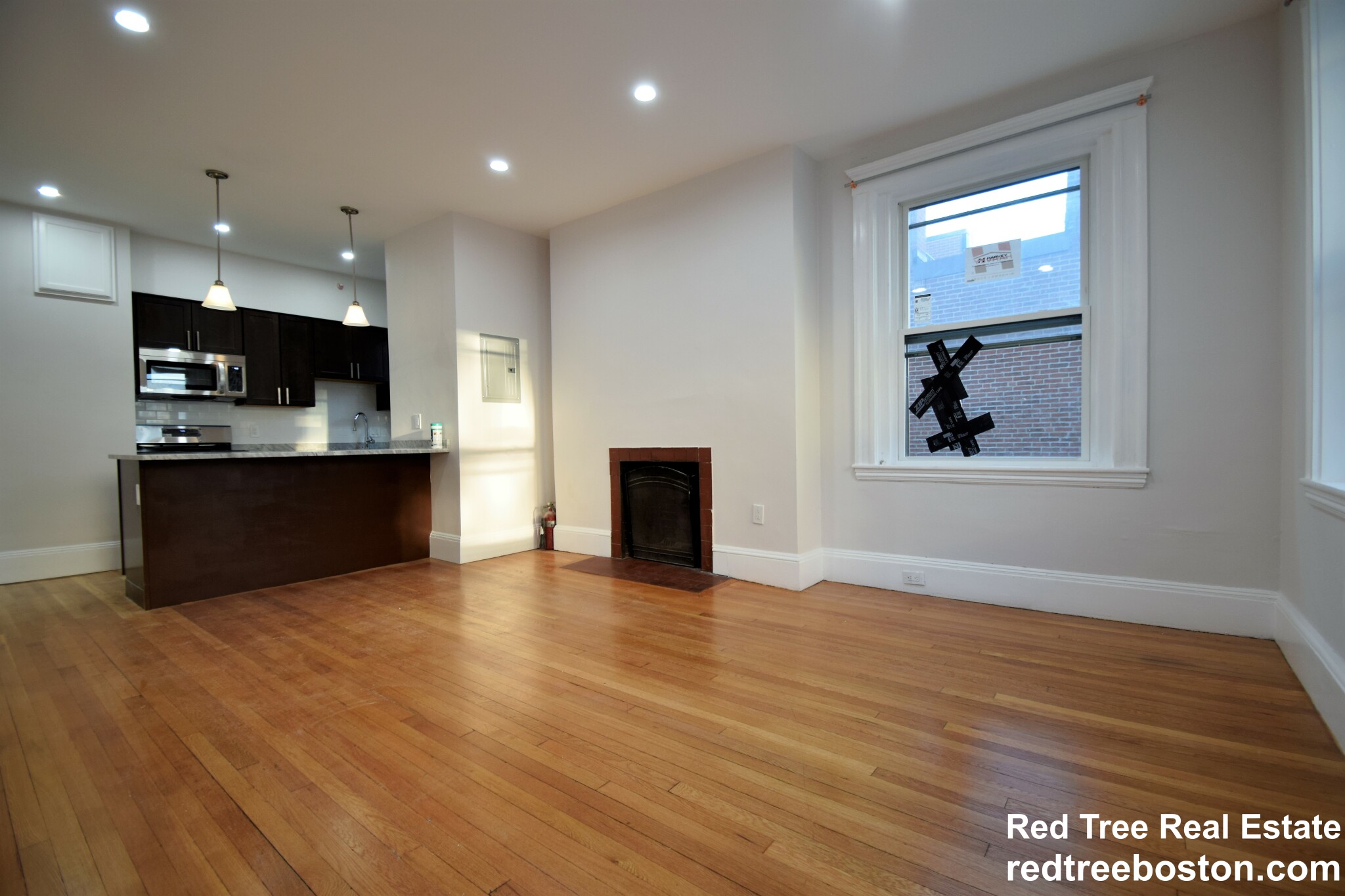 48 Gloucester St, Back Bay