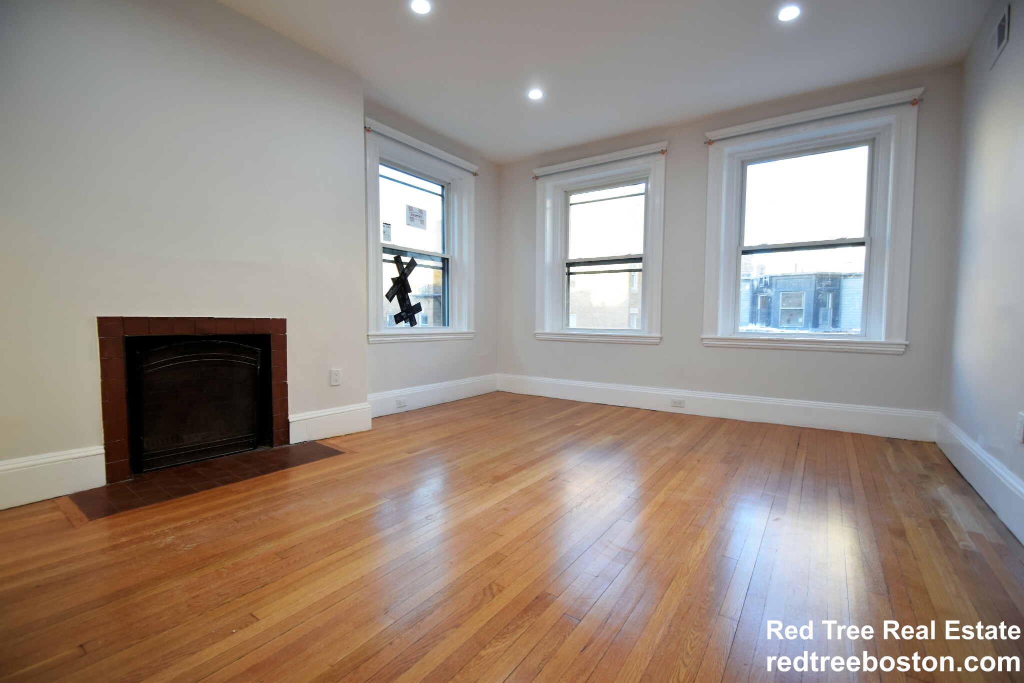 48 Gloucester St, Back Bay