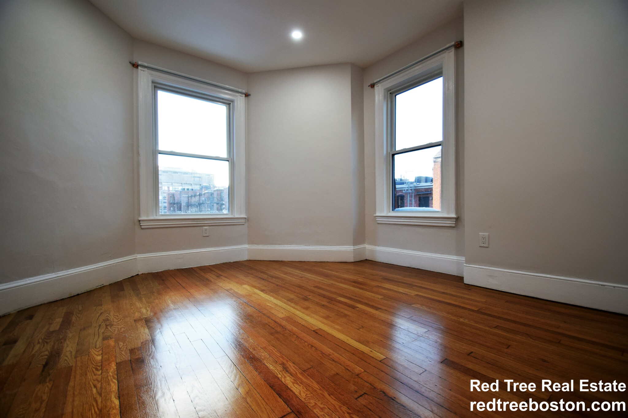 48 Gloucester St, Back Bay