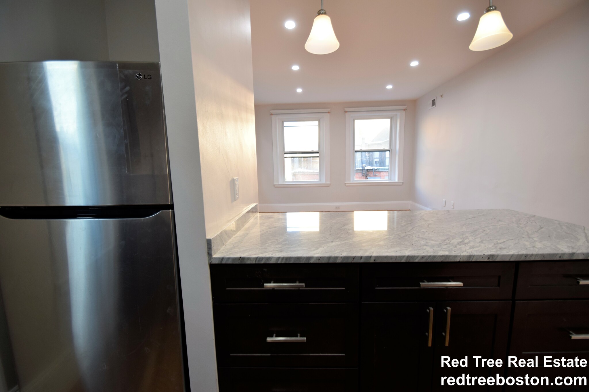 48 Gloucester St, Back Bay