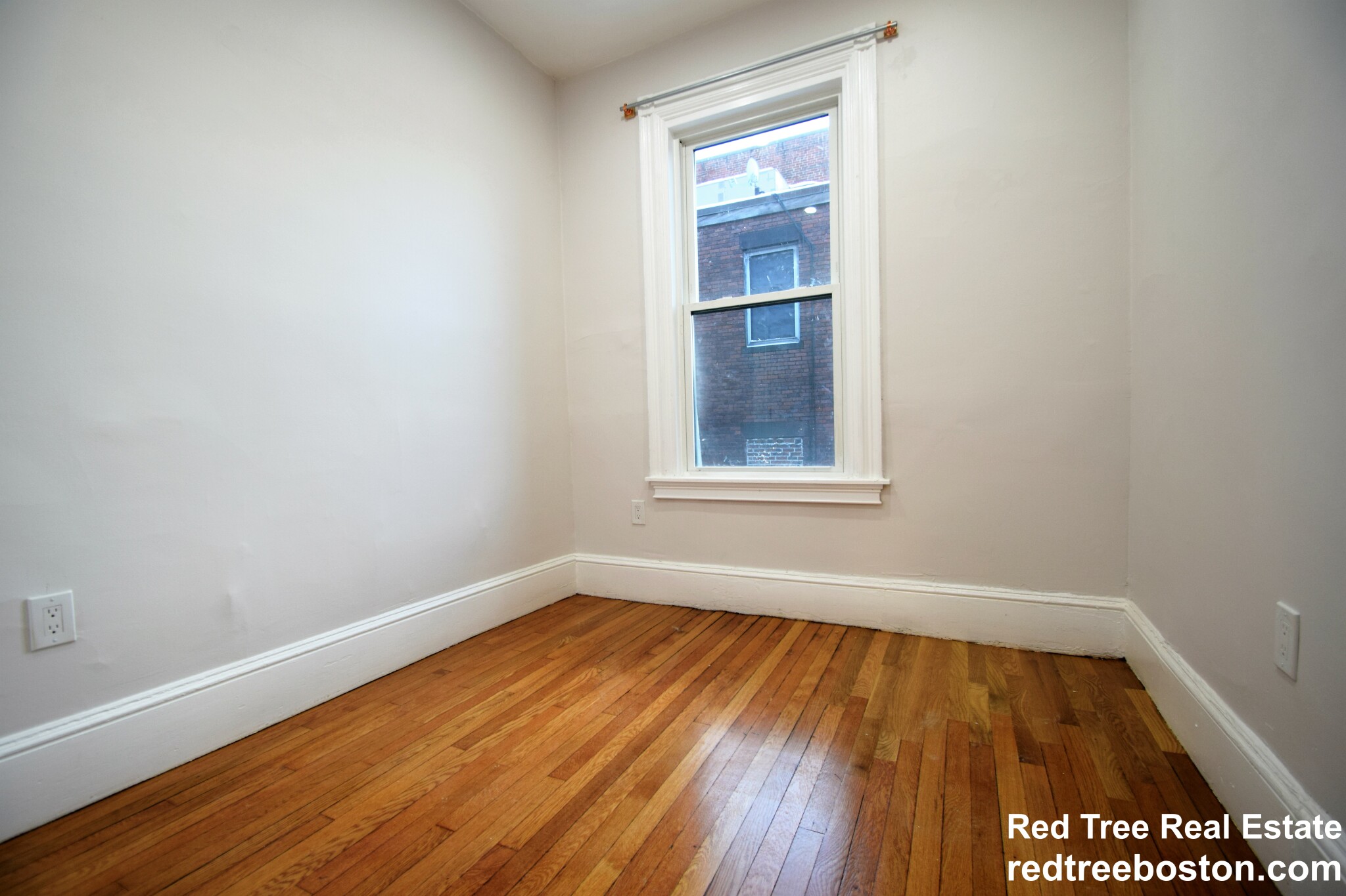 48 Gloucester St, Back Bay