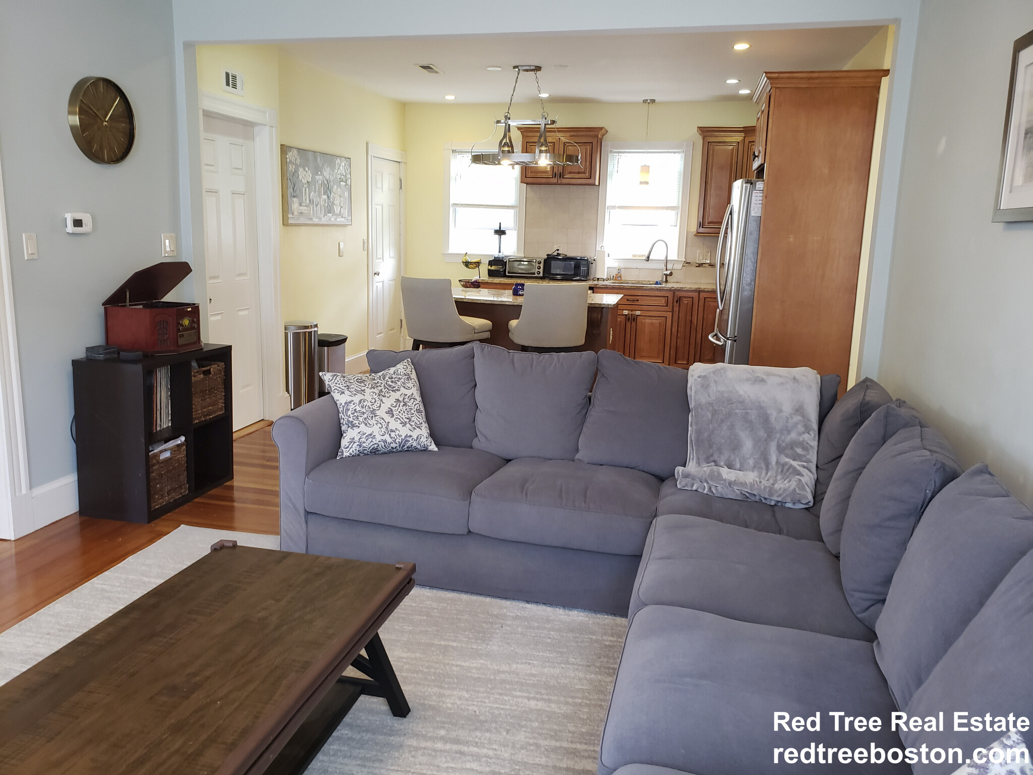 3 bed, 2 bath apartment for rent at 557 Heath St Unit 3, Brookline — photo 2 of 11
